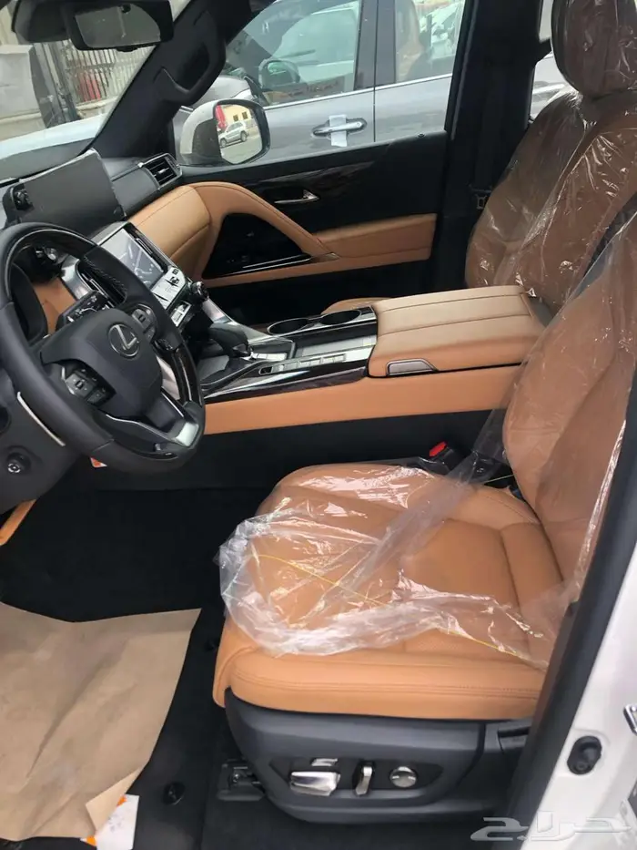 جيب لكزس LX 700 h هايبرد 2025 سعودي ب 499 ألف ريال 2
