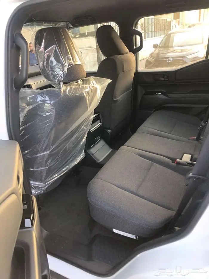 تويوتا برادو TXL1 بنزين 2025 أبيض بأقل سعر 4