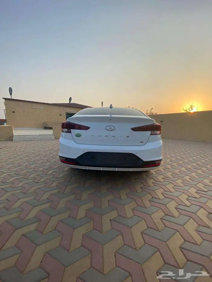 النترا 2020 فتحة سقف 99 الف كم 4