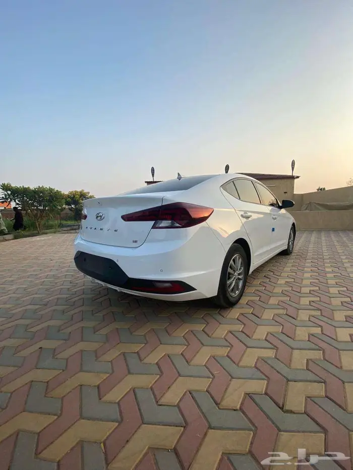 النترا 2020 فتحة سقف 99 الف كم 7