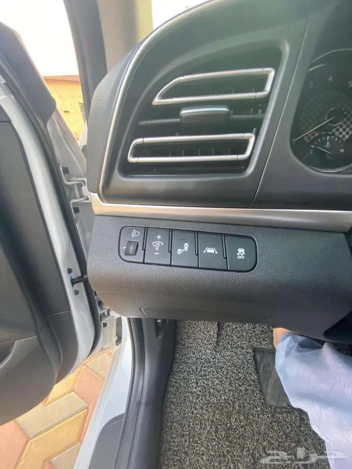 النترا 2020 فتحة سقف 99 الف كم 34