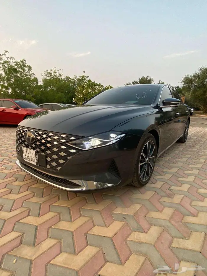 ازيرا 2022 - داخلية اوف وايت 122 الف كم 0