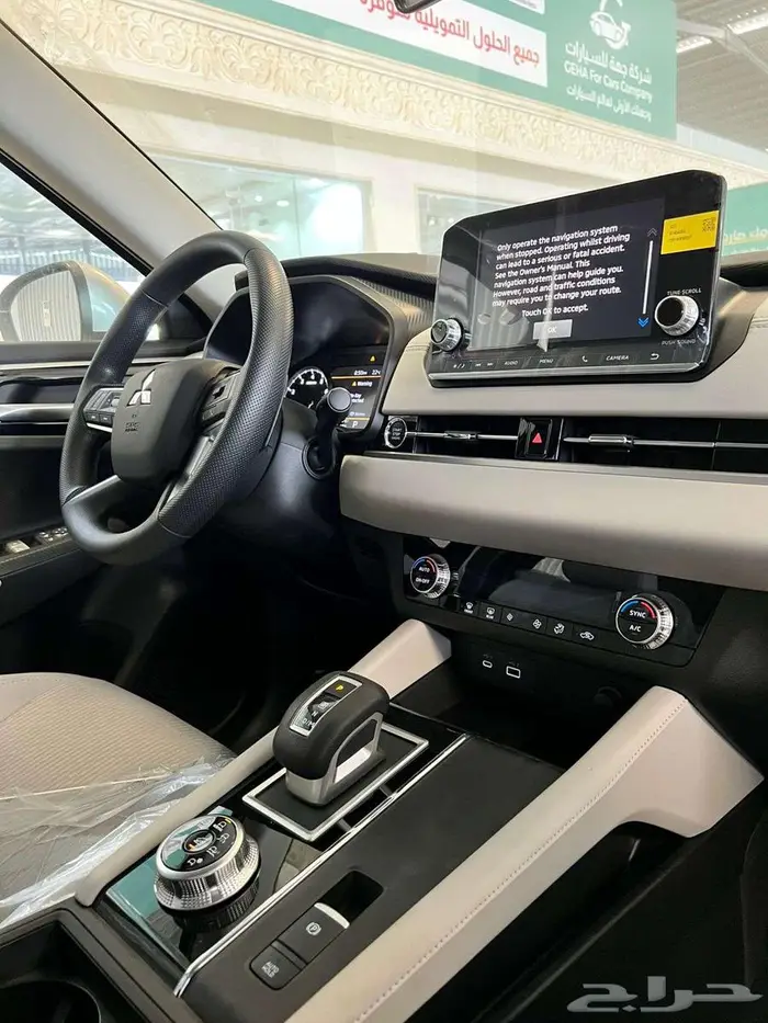 ميتسوبيشي اوتلاندر بدون دبل 5 مقاعد 2025 6