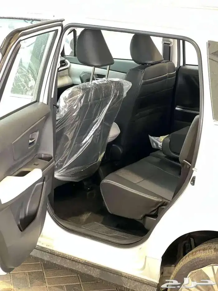 تويوتا فيلوز GLX 2025 كاش واقساط 3