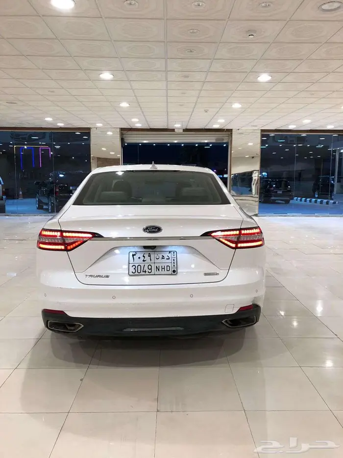 فورد توروس 2021 فل كامل بنزين 5