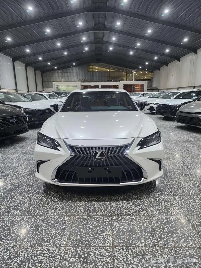 لكزس ES 300 HH موديل 2025 - فل هايبرد خليجي السعر 232900 2