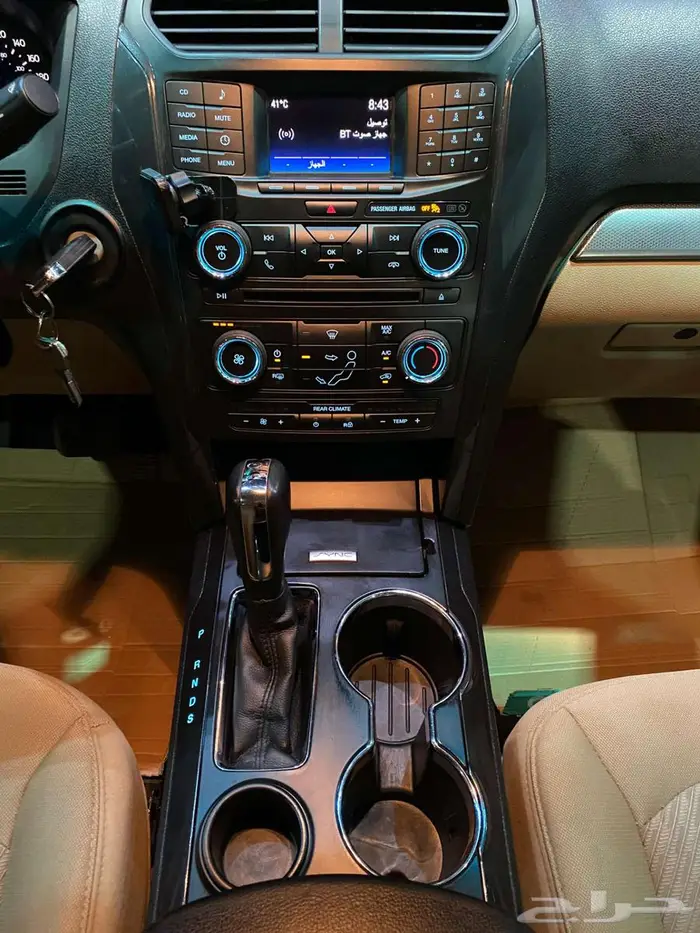 فورد اكسبلورر 2017 فضي ماشيه 172000كم 27