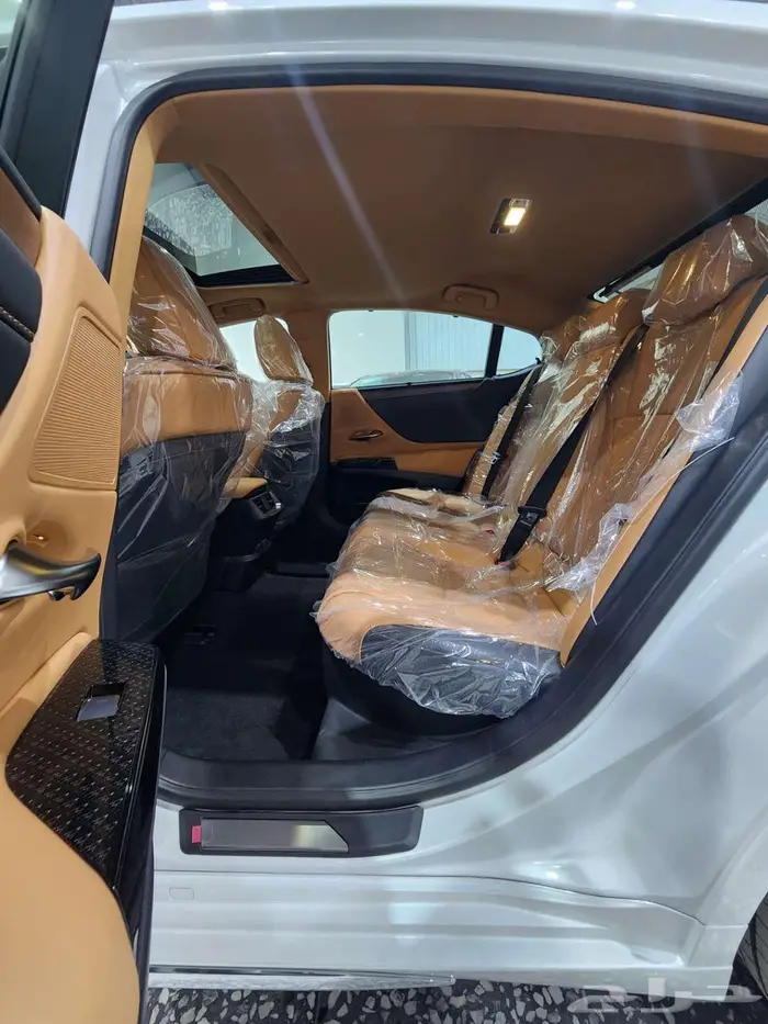 لكزس ES 300 HH موديل 2025 - فل هايبرد خليجي السعر 232900 13