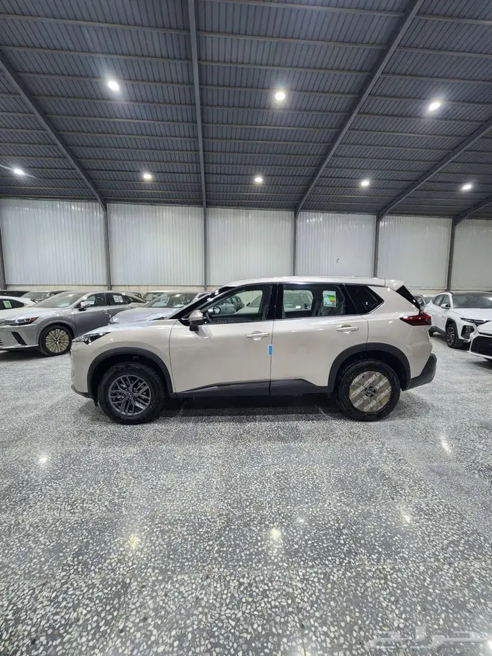 نيسان اكس تريل 5 مقاعد 2024 السعر 87400 3