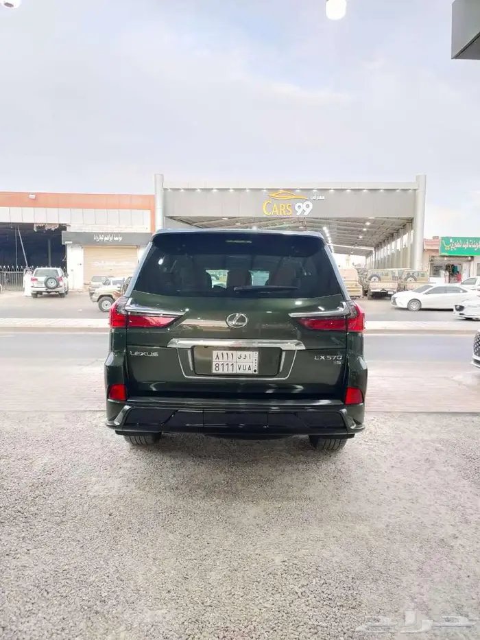 لكزس LX 570 موديل 2021 3