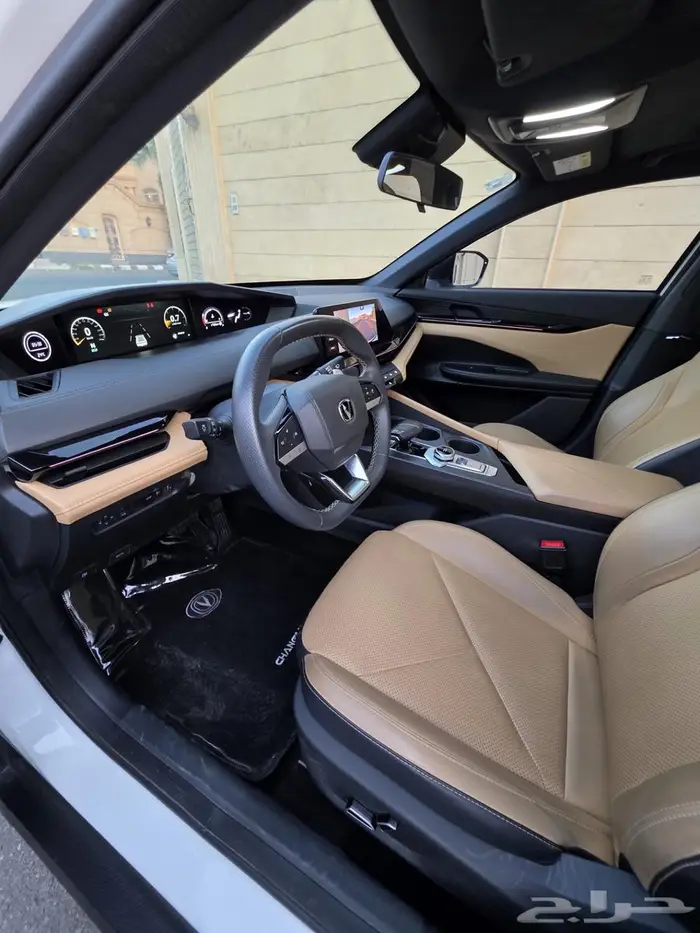 شانجان يوني في هاتشباك 11