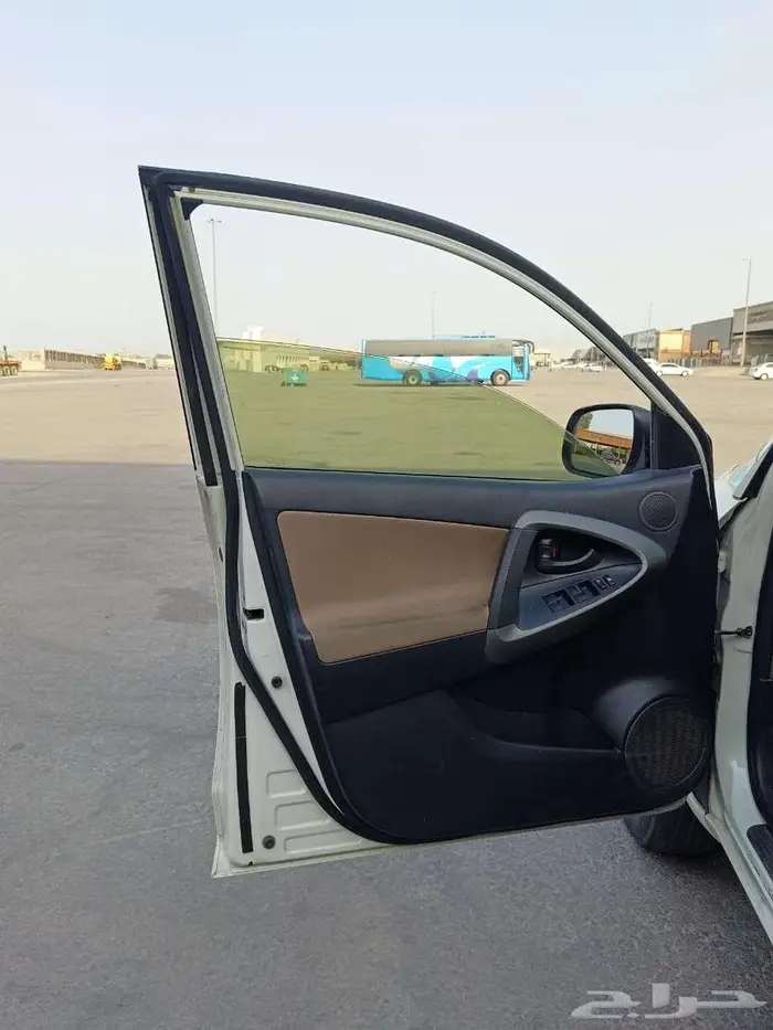 تويوتا راف فور 2012 8