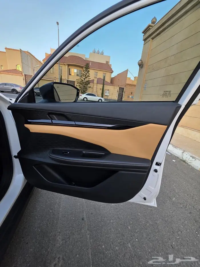 شانجان يوني في هاتشباك 15