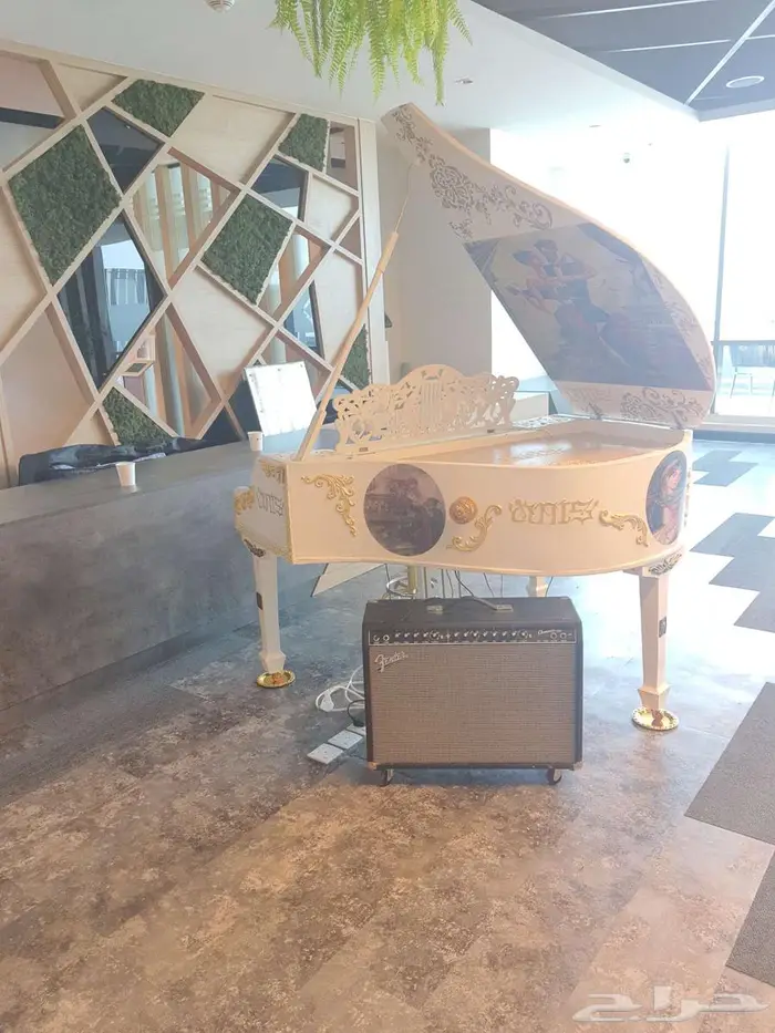 Piano digital req بيانو جراند رقمي انتيك 2 دور للبيع بالطلب 3
