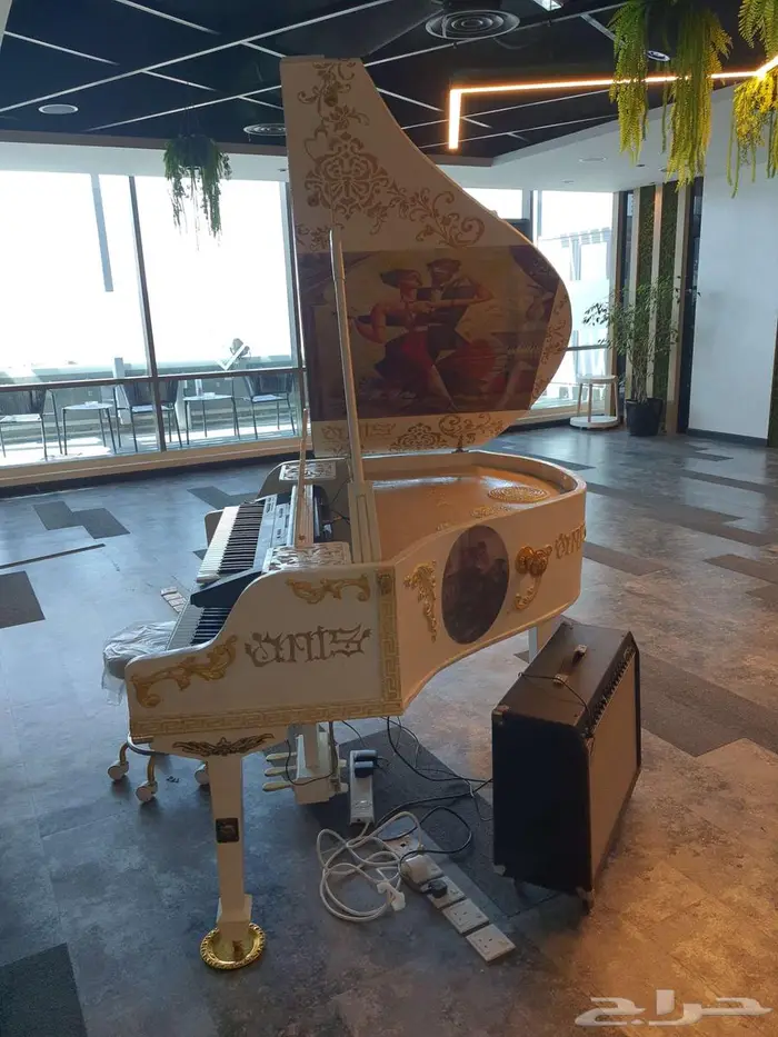 Piano digital req بيانو جراند رقمي انتيك 2 دور للبيع بالطلب 8