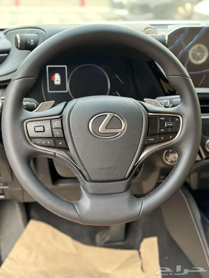 لكزس ES 250 2025 4