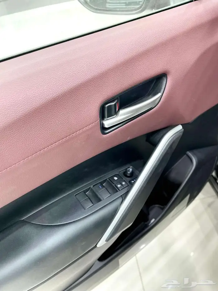 تويوتا كورولا كروس ( XLE ) موديل 2024 أقل الأسعار 21