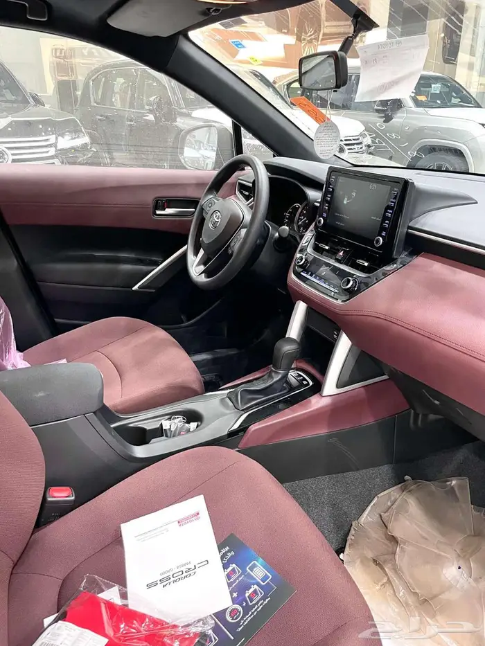 تويوتا كورولا كروس ( XLE ) موديل 2024 أقل الأسعار 12