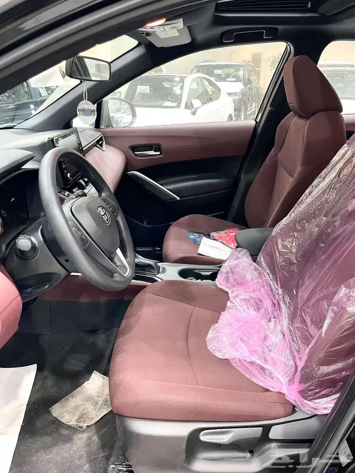 تويوتا كورولا كروس ( XLE ) موديل 2024 أقل الأسعار 11