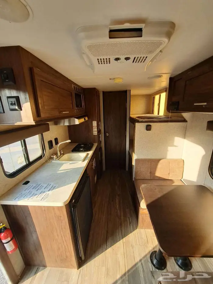 كرفان أمريكي مخزن 5