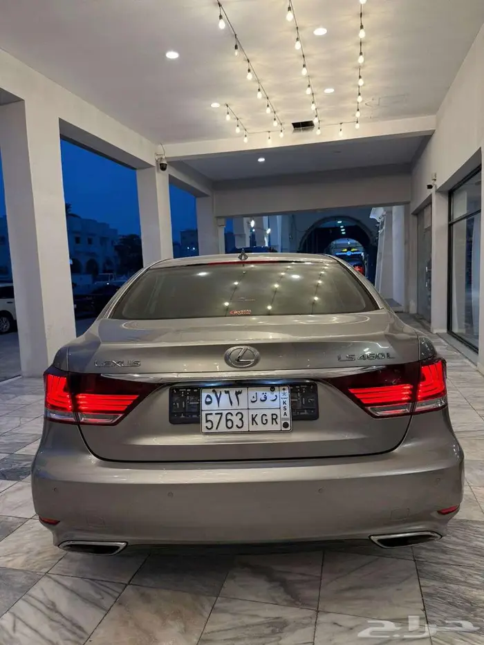 لكزس LS460 2016 7