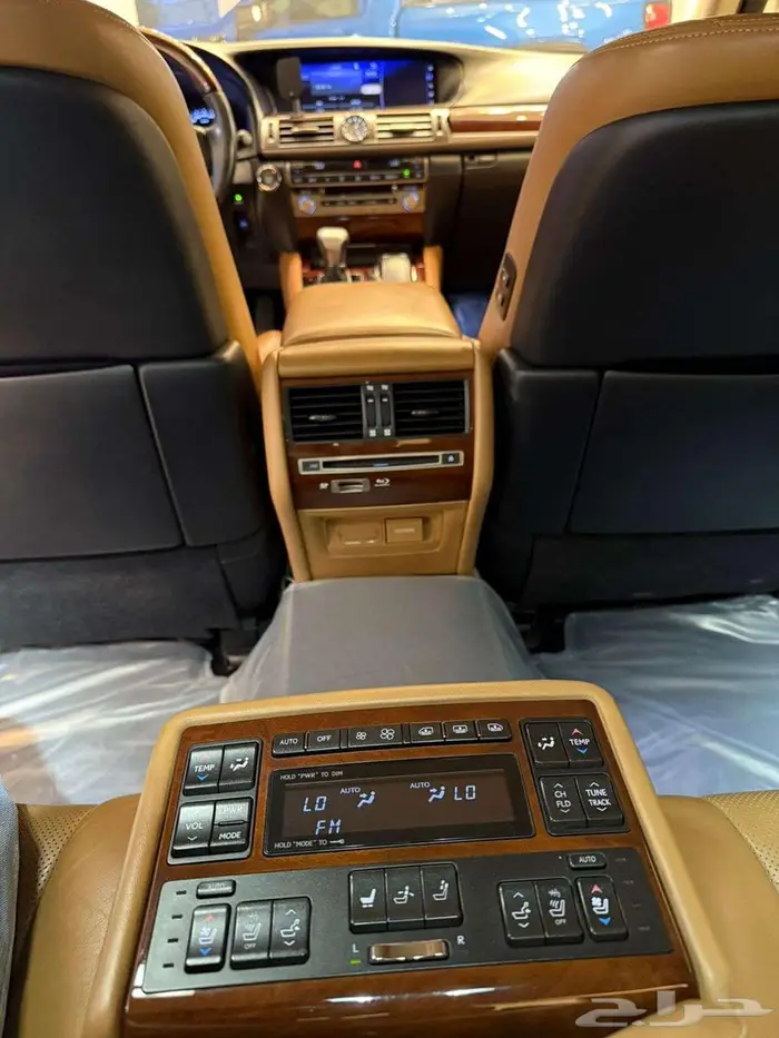 لكزس LS460 2016 12