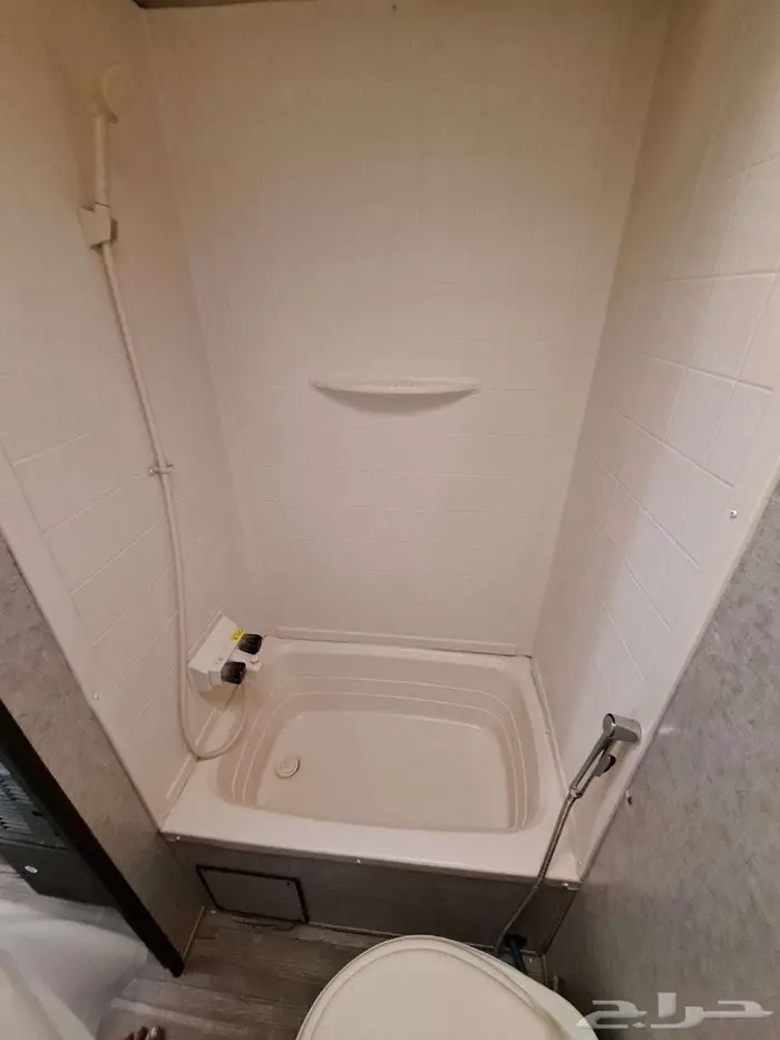 كرفان أمريكي مخزن 13