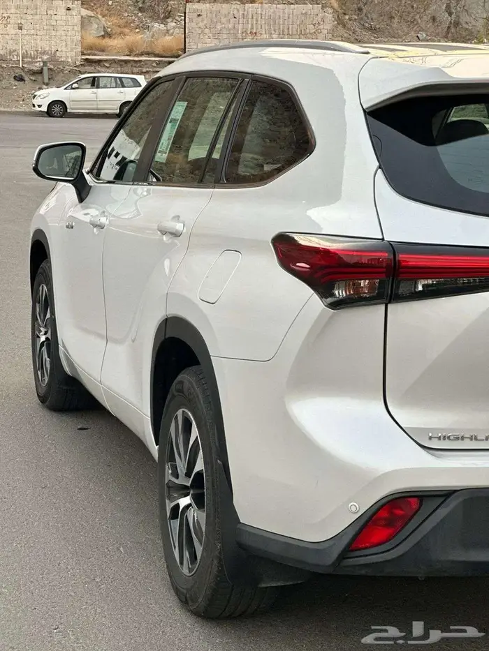 تويوتا هايلاندر GLE 2023 7