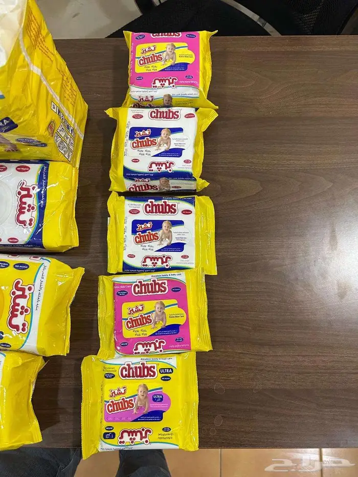 مناديل مبللة تشبز للأطفال كمية كبيرة بأسعار جملة 1