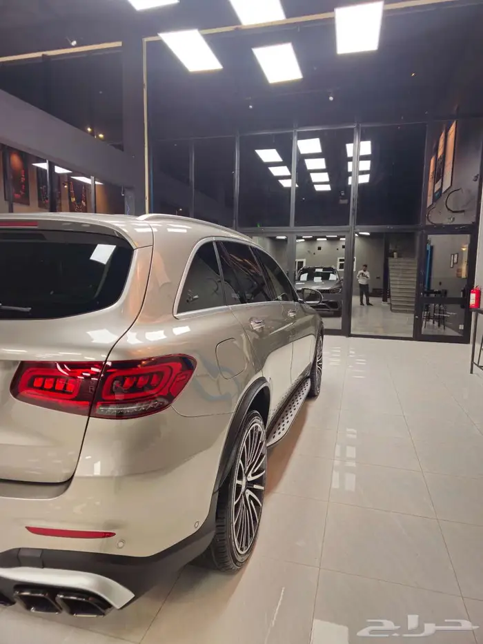 GLC 300 2020 GOLD فل اوبشن 4