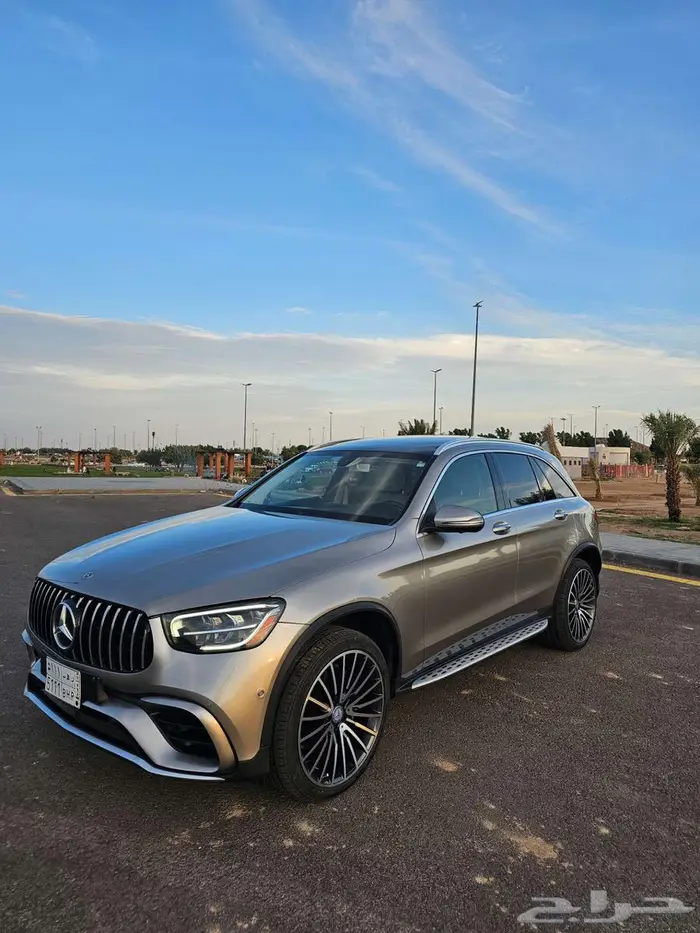 GLC 300 2020 GOLD فل اوبشن 10