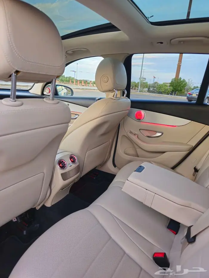 GLC 300 2020 GOLD فل اوبشن 32