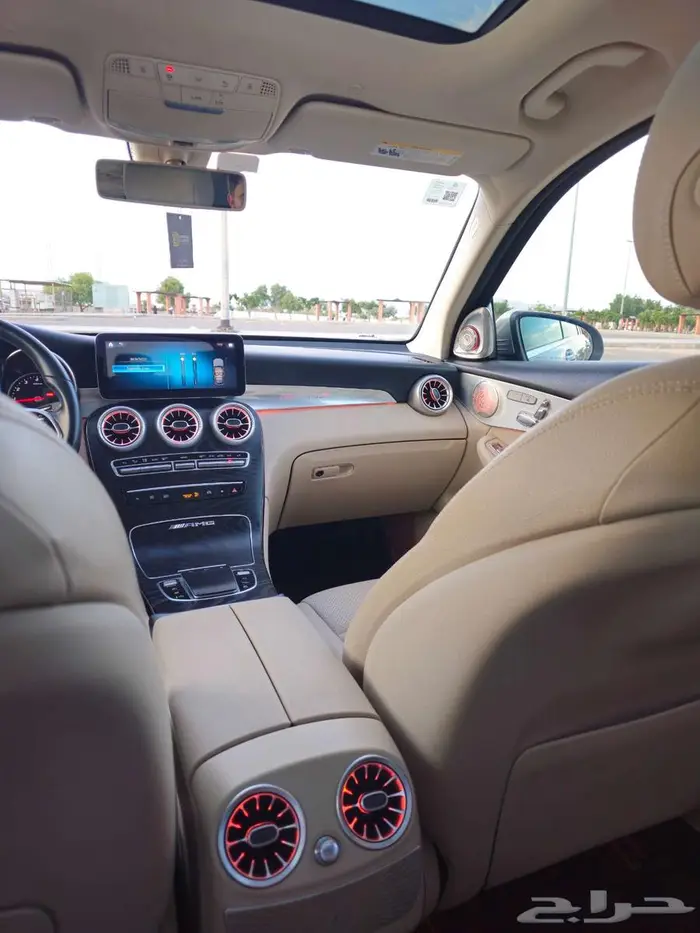 GLC 300 2020 GOLD فل اوبشن 36