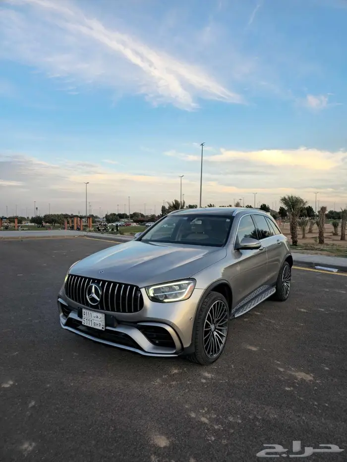 GLC 300 2020 GOLD فل اوبشن 44