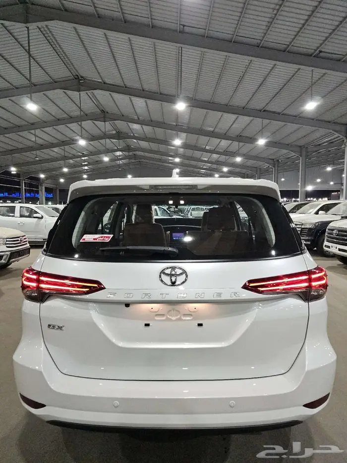 تويوتا فورتشنر بنزين GX2 دبل موديل 2025 -- 8