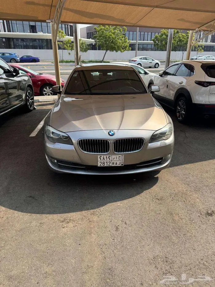 بي ام دبليو 530 2013 0