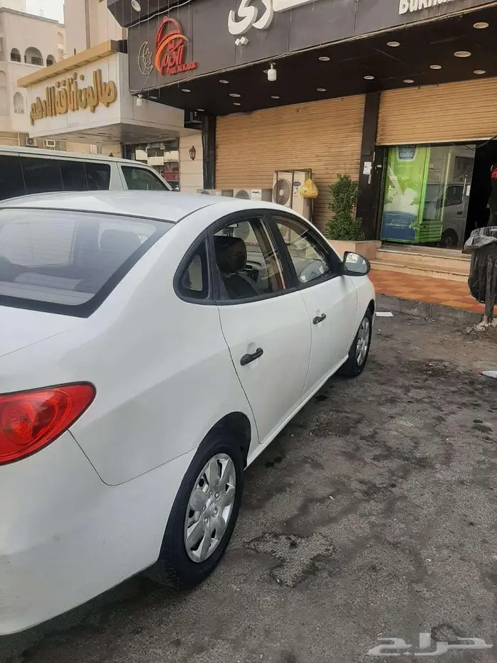Hyundai Elantra 2010 4