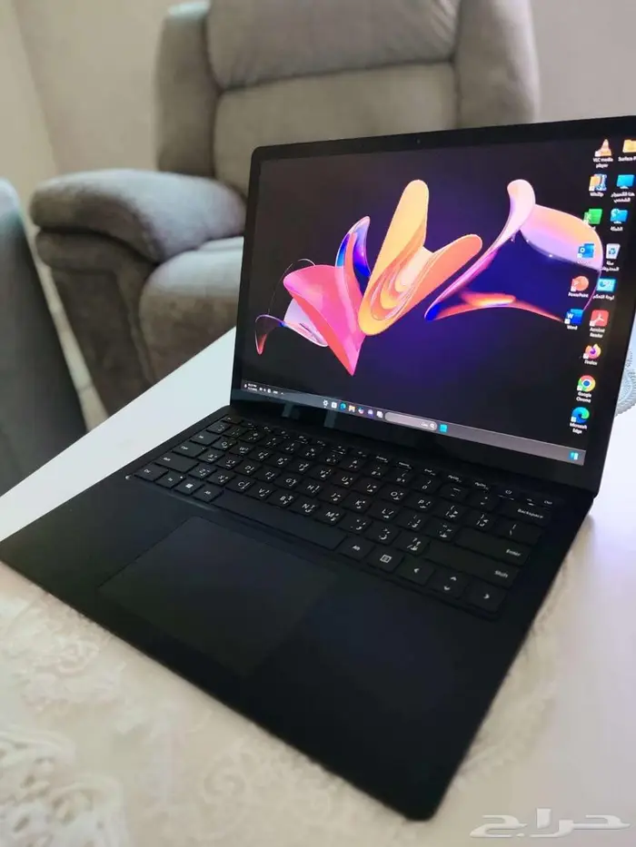 جهاز عملي وأنيق احترافي Surface Pro3 i7 RAM 16GB SSD 256GB 0