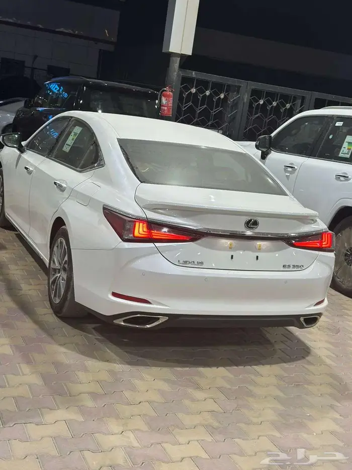 لكزس ES350 فئة CA موديل 2025 وارد قطري 3