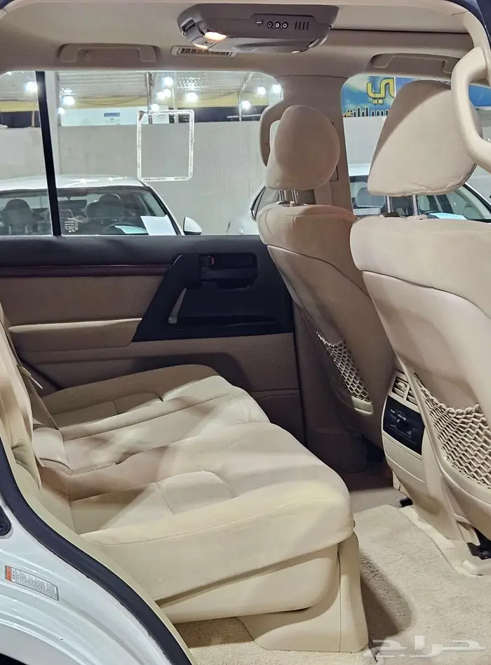 تويوتا لاندكروزر GXR..2016 55