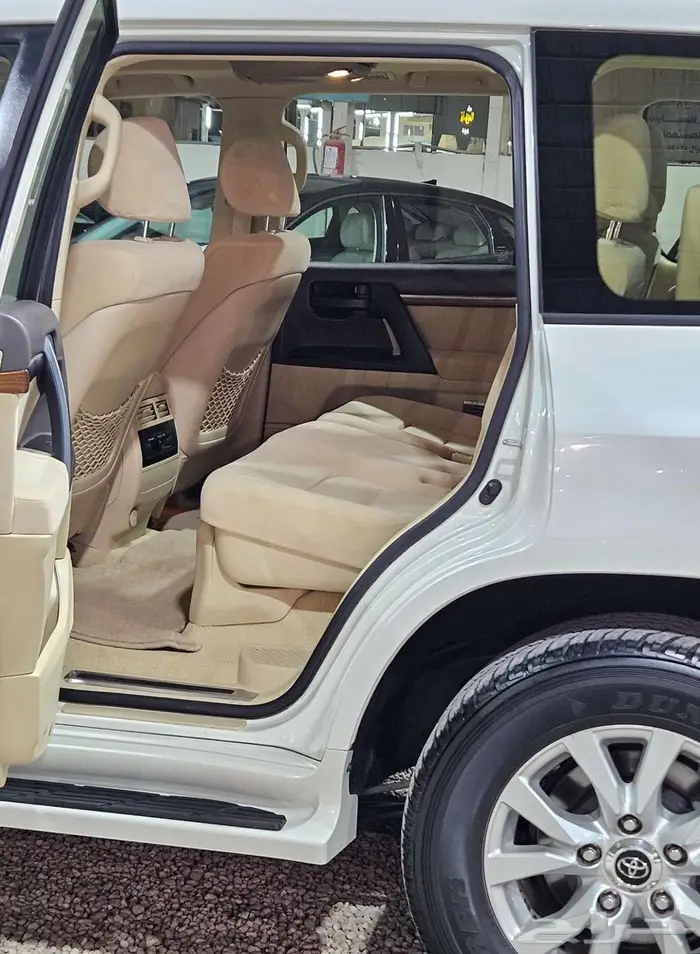 تويوتا لاندكروزر GXR..2016 50