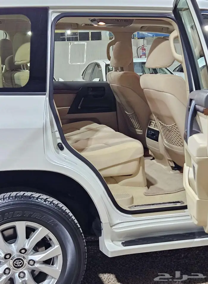 تويوتا لاندكروزر GXR..2016 56