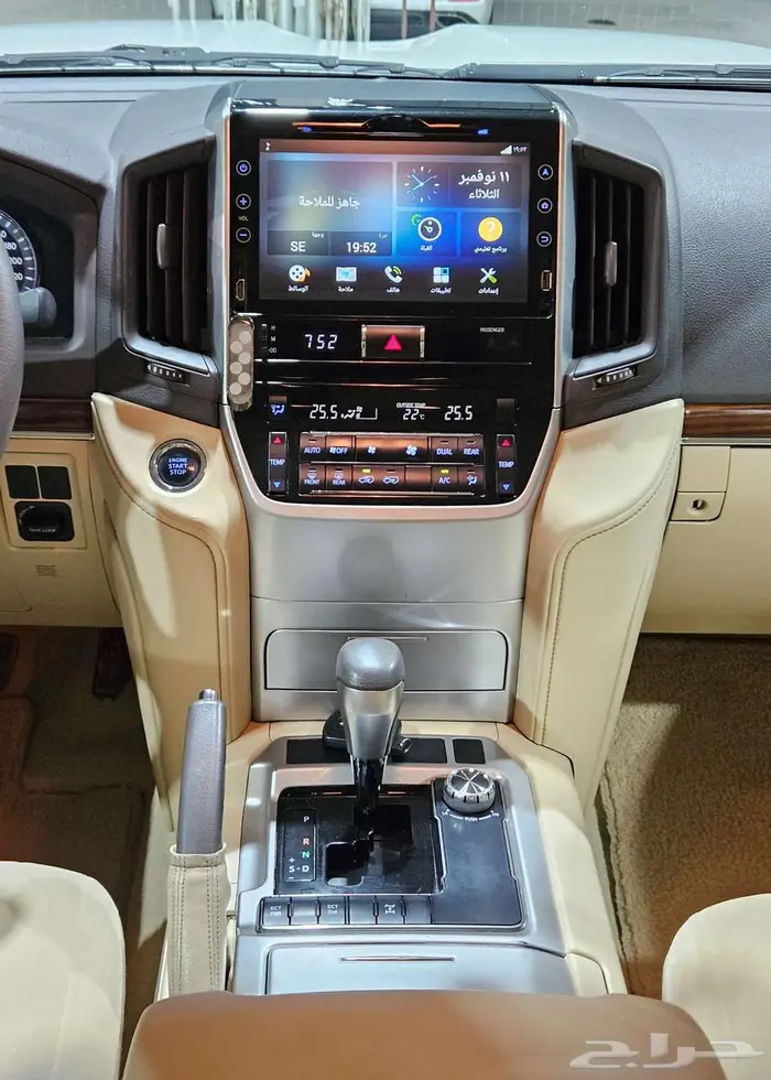 تويوتا لاندكروزر GXR..2016 40