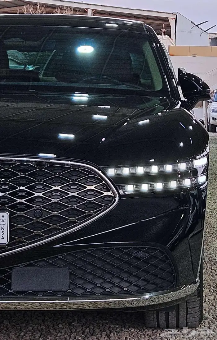 جينسيس 2023 .. G.90 بلاتينيوم 8