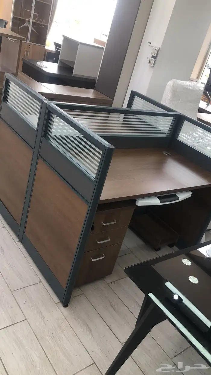 مؤسسه قمه زياد للمفروشات والاث المكتبي 4