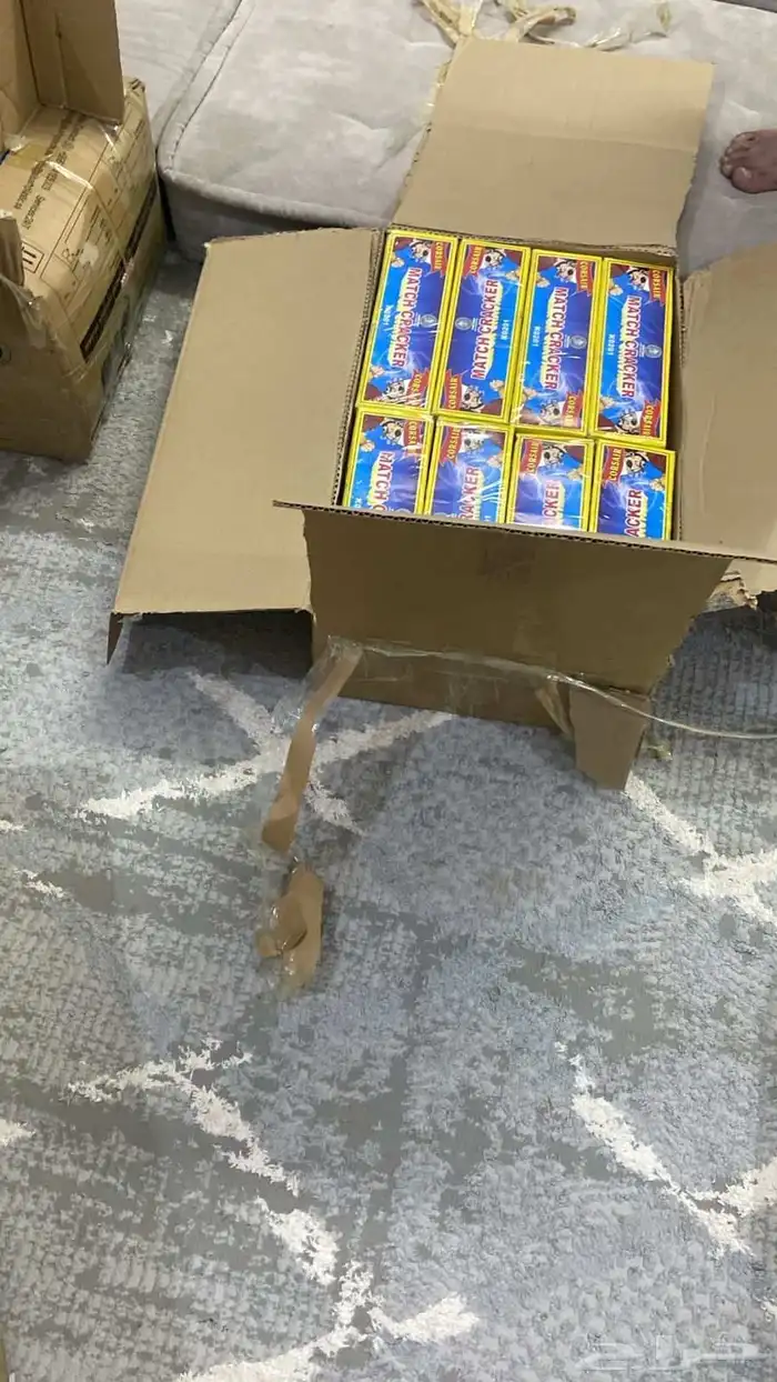 يوجد لدينا جميع انواع العاب الناريه جمله 27