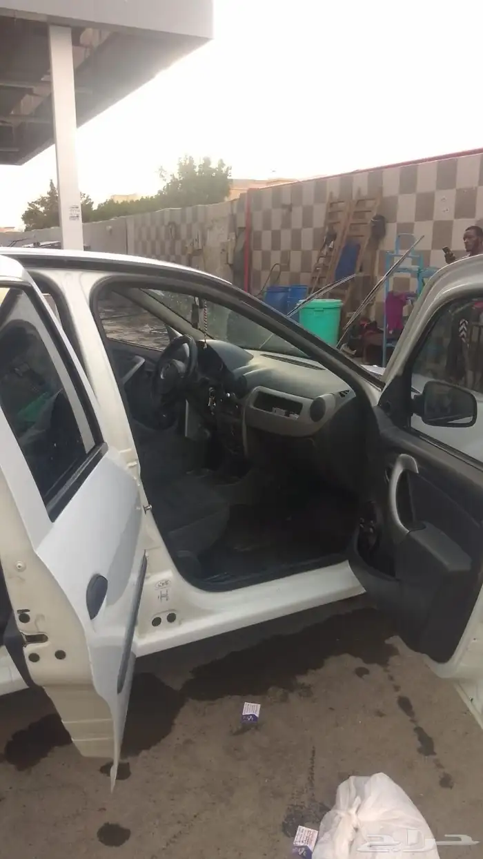 رينو لوجان اوتوماتيك موديل 2013 2