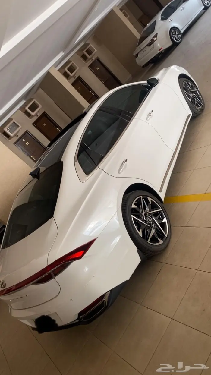 ازيرا ابيض وكاله 2023 2