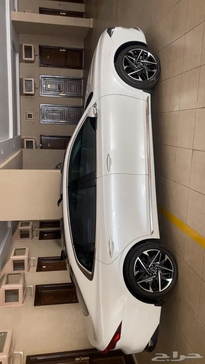 ازيرا ابيض وكاله 2023 1