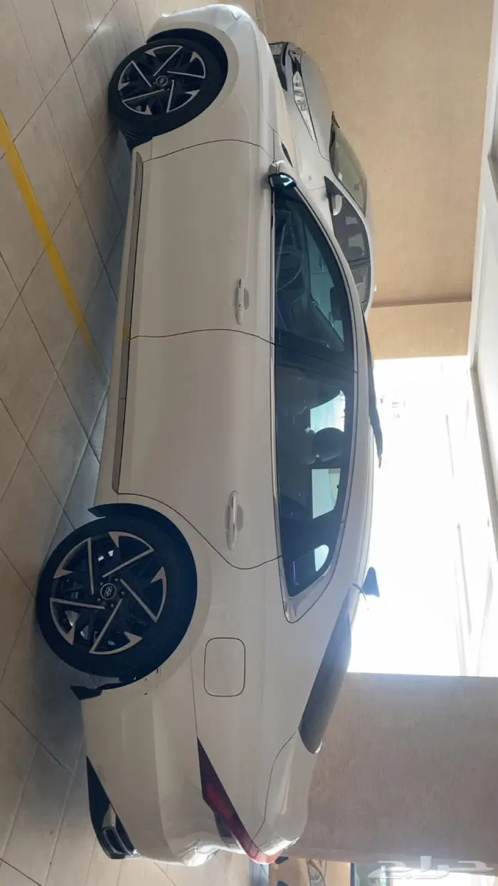 ازيرا ابيض وكاله 2023 3